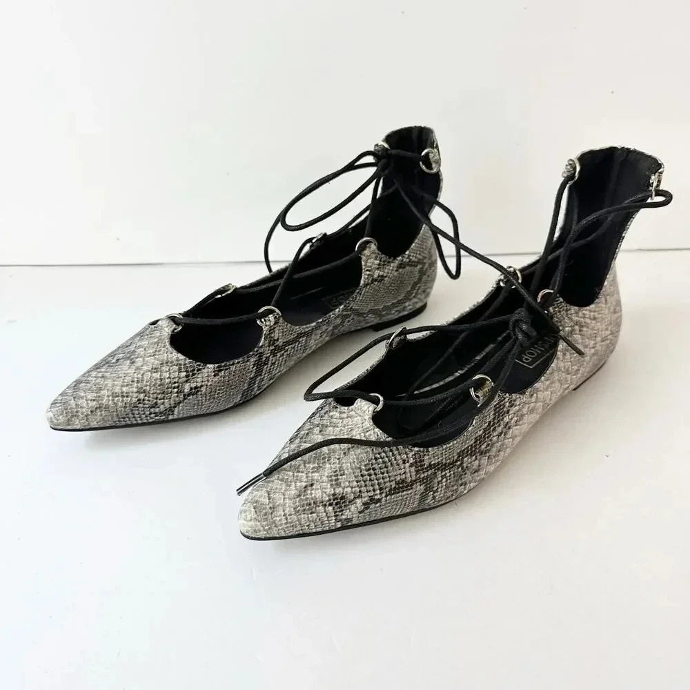 TOPSHOP Size 6.5 Gray Snakeskin Lace Up Flats Pointy Toe